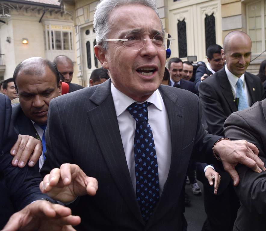 “Sí pero No” y otras mentiras de Álvaro Uribe