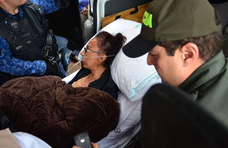 Aún sin pisar cárcel, Enilece López ‘La Gata’, va a casa por cárcel