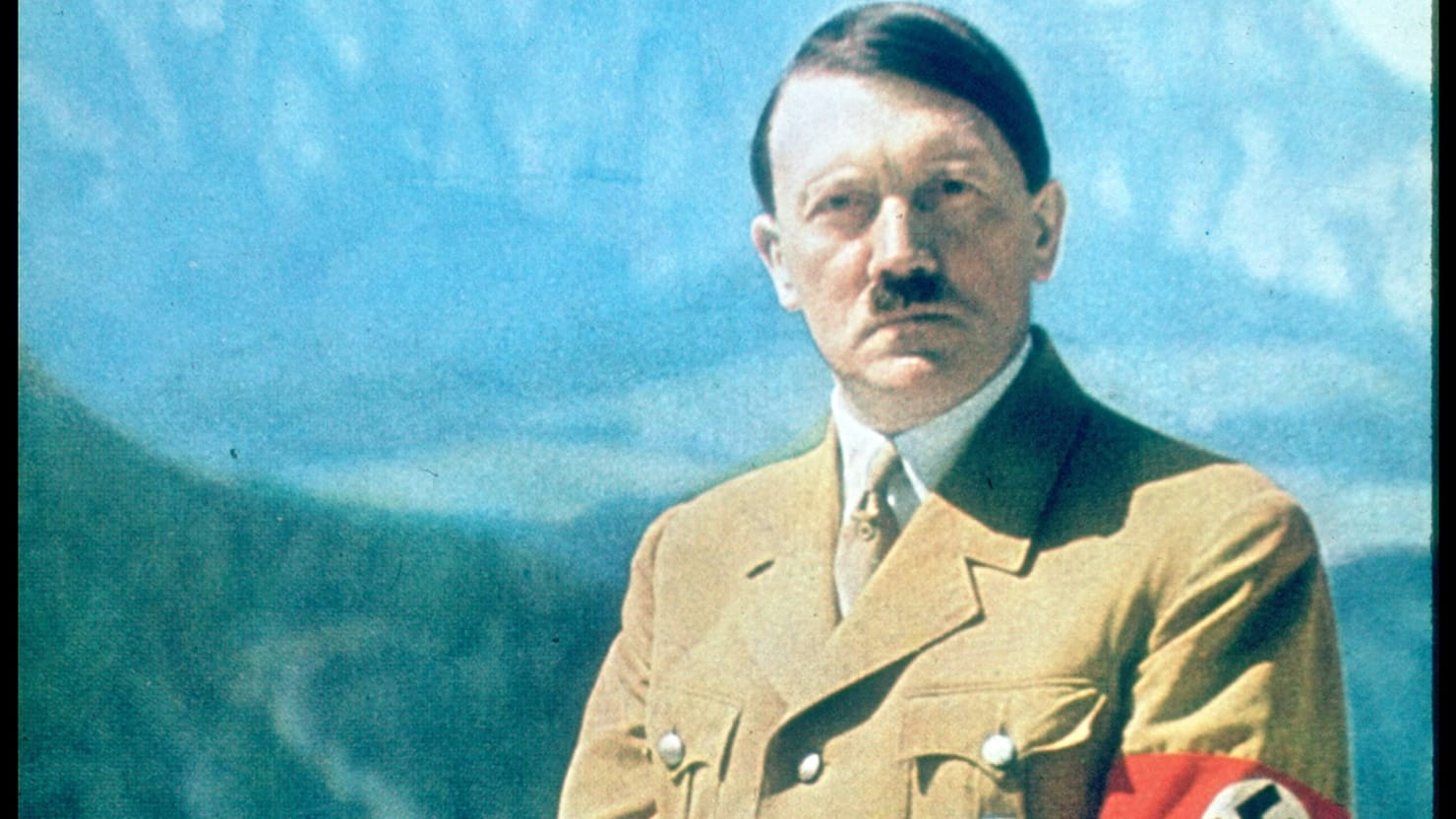 Neonazis homenajearán a Adolf Hitler en Medellín